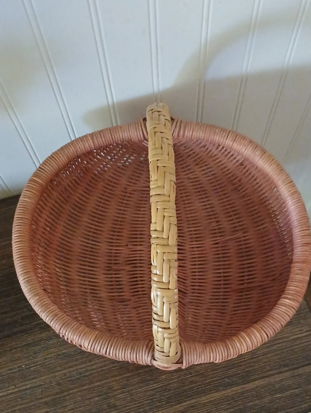 Vintage Buttocks Gathering Basket Egg Wicker Basket